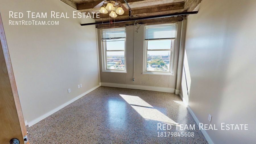 High Rise Views - Historic Charm property image