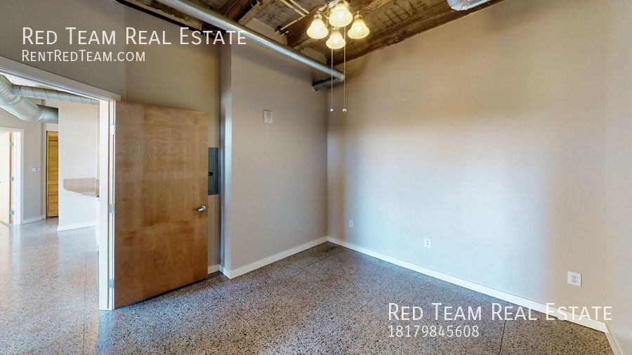 High Rise Views - Historic Charm property image