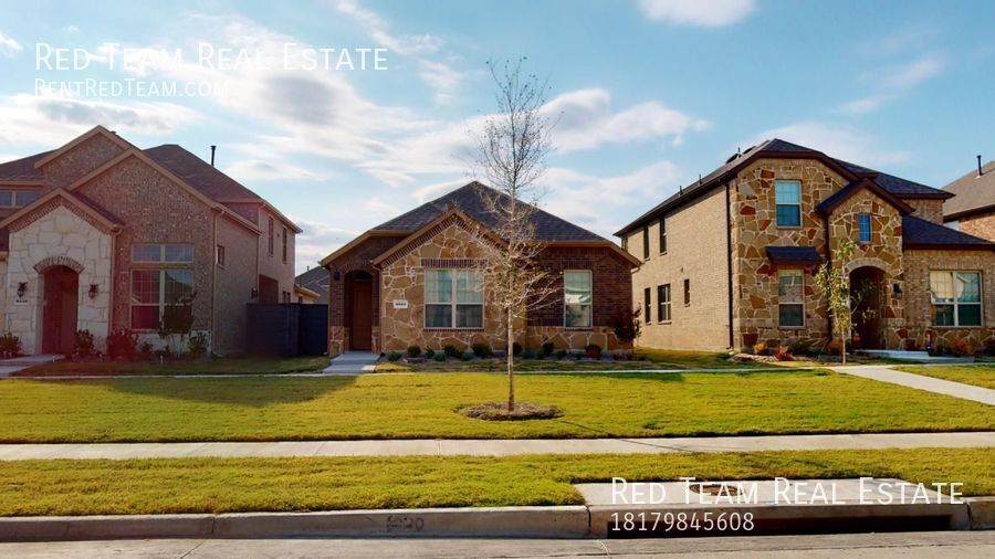 Beautiful New 3-Bedroom / 2 Bath Home in Aubrey property image