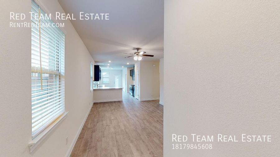 Beautiful New 3-Bedroom / 2 Bath Home in Aubrey property image