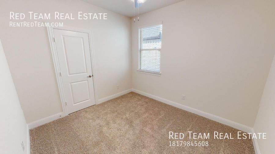 Beautiful New 3-Bedroom / 2 Bath Home in Aubrey property image