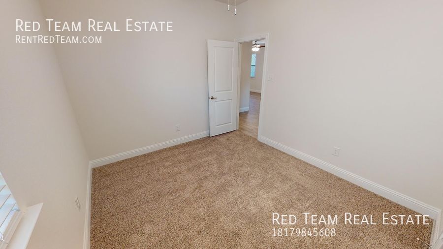 Beautiful New 3-Bedroom / 2 Bath Home in Aubrey property image