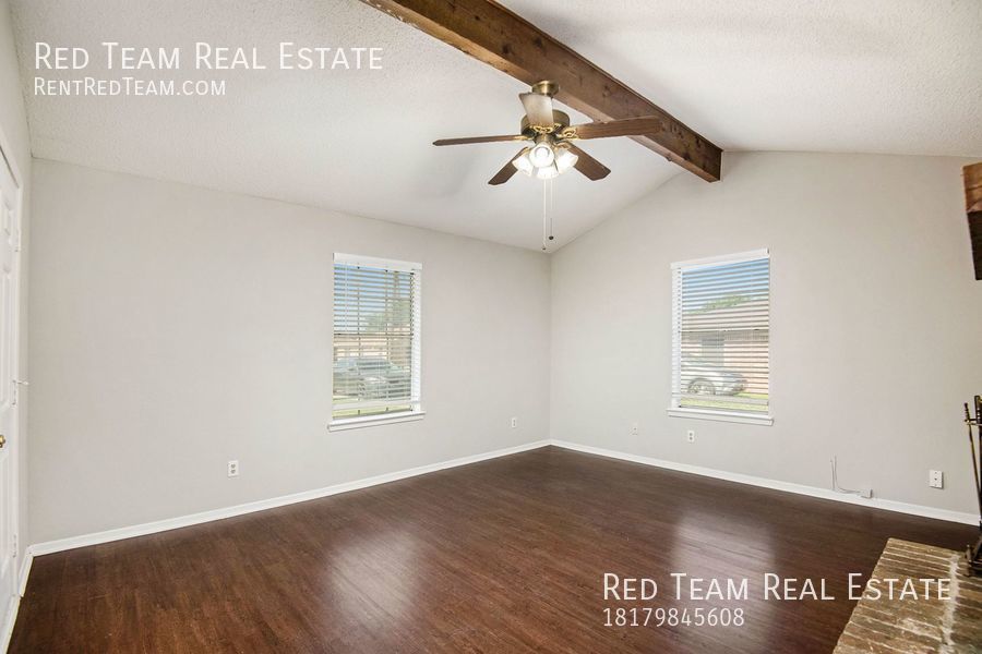 Updated 2 Bedroom, 2 Bathroom Duplex in North Richland Hills property image
