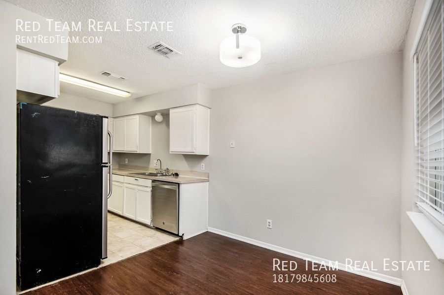 Updated 2 Bedroom, 2 Bathroom Duplex in North Richland Hills property image
