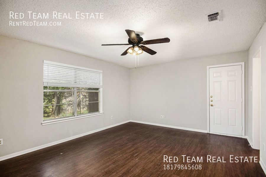 Updated 2 Bedroom, 2 Bathroom Duplex in North Richland Hills property image