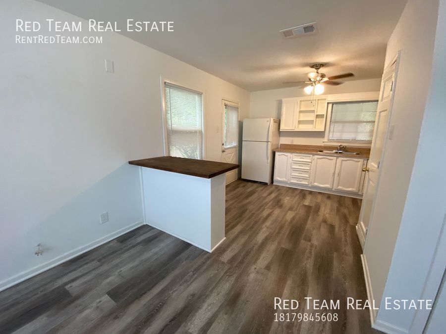 Centrally located Home in Hurst property image