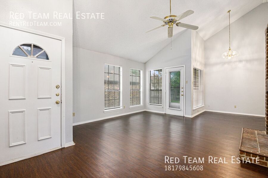 Outskirts West Fort Worth Home Available! property image