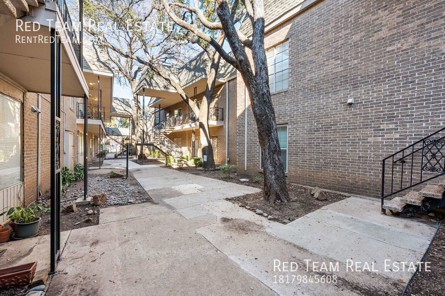 Highly sought after 1-1 Condo in Tanglewood property image