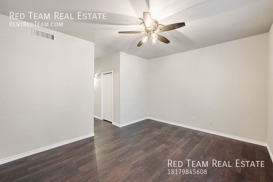 Highly sought after 1-1 Condo in Tanglewood property image