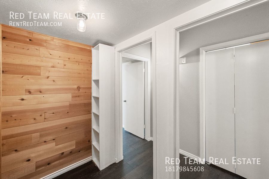 Highly sought after 1-1 Condo in Tanglewood property image