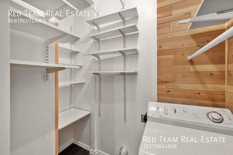 Highly sought after 1-1 Condo in Tanglewood property image